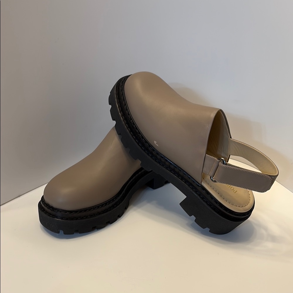 Poppy Barley Tan and Black Clogs with Rugged Sole